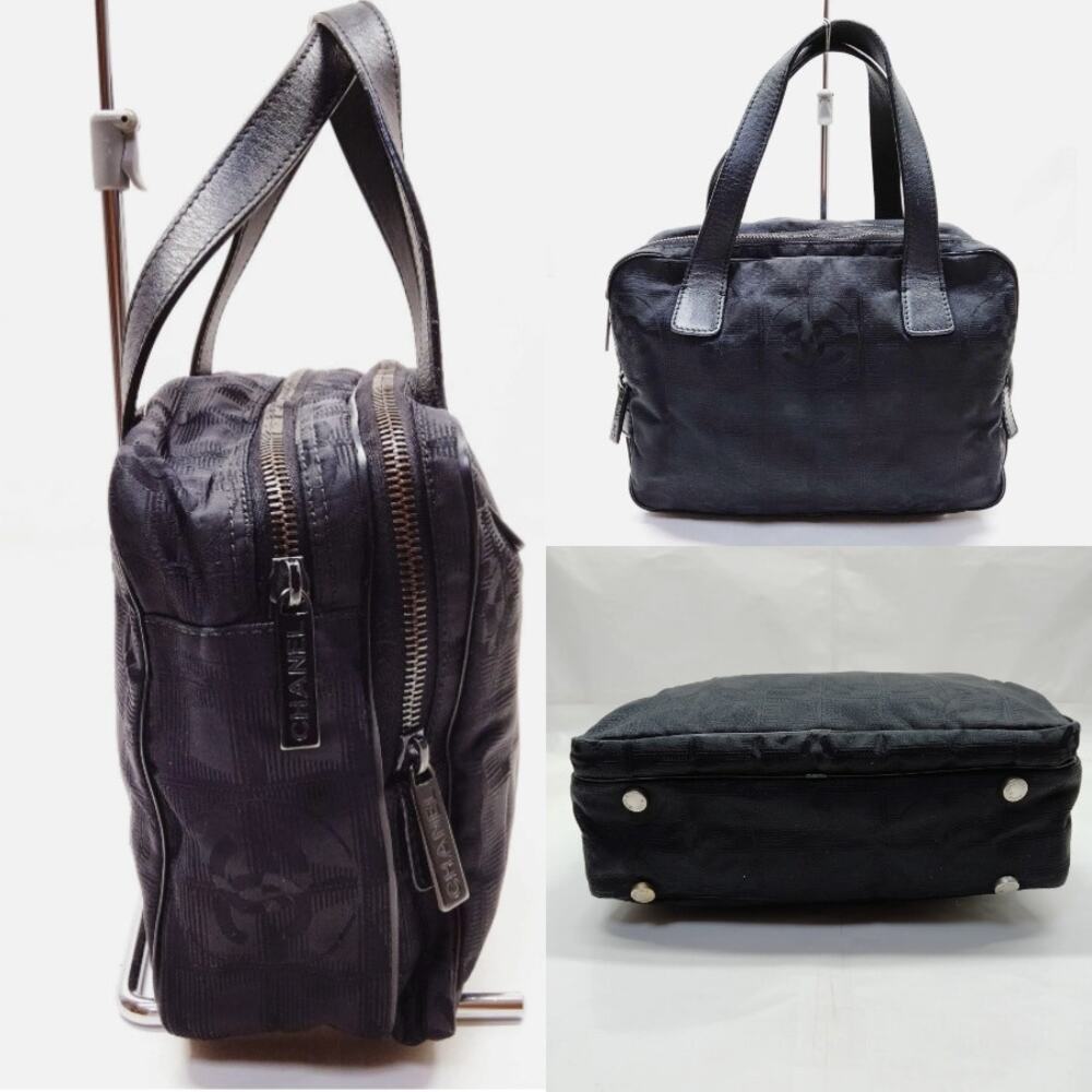 💎✨Authentic✨💎Chanel Nylon Handbag Black